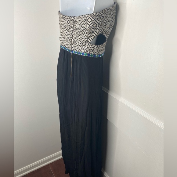 Lovers + Friends Black and White  Chevron Design - Picture 9 of 10